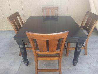Dining Table and 4 chairs