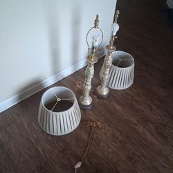 Matching Pair Of Vintage decorative table lamps 