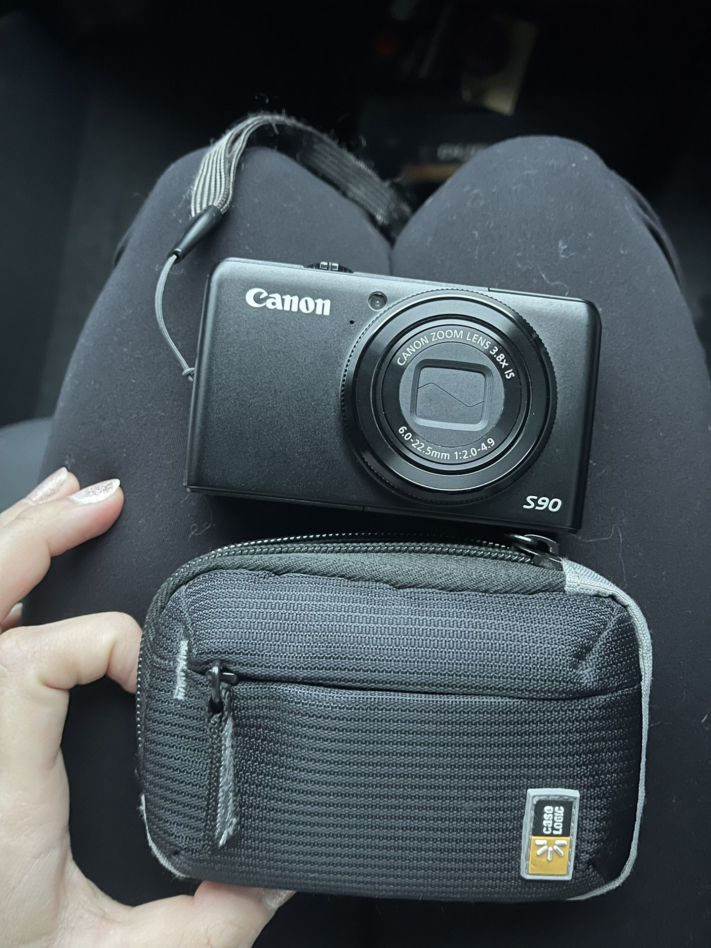 Canon Powershot S90 Digital Camera