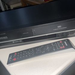Samsung VCR/DVD Combo Player 