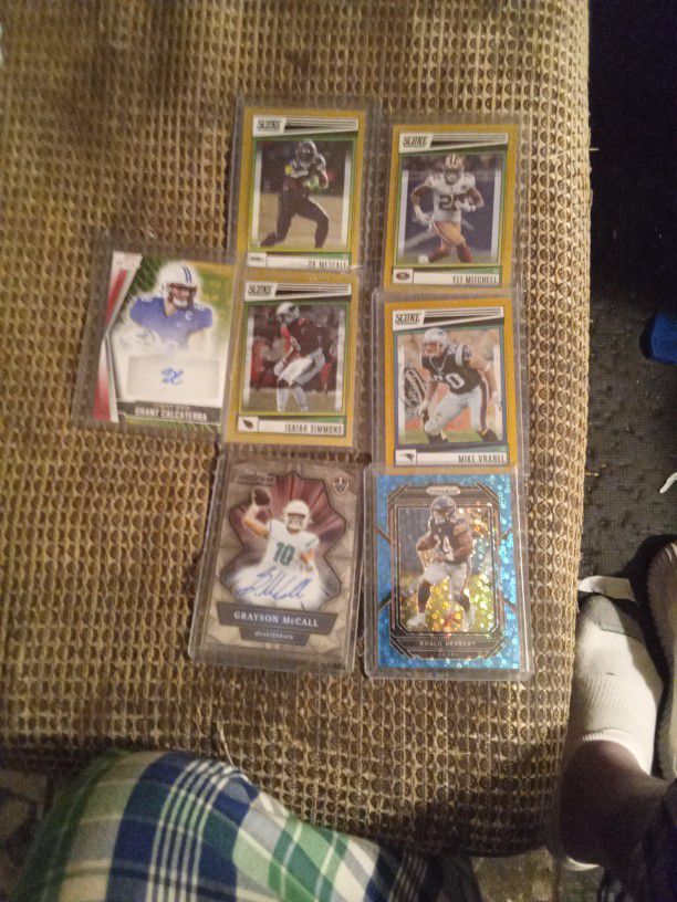 Football Card Lot NUMBERED And AUTOGRAPH LOT