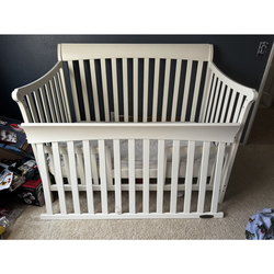 Child Craft Coventry Crib/Toddler Bed