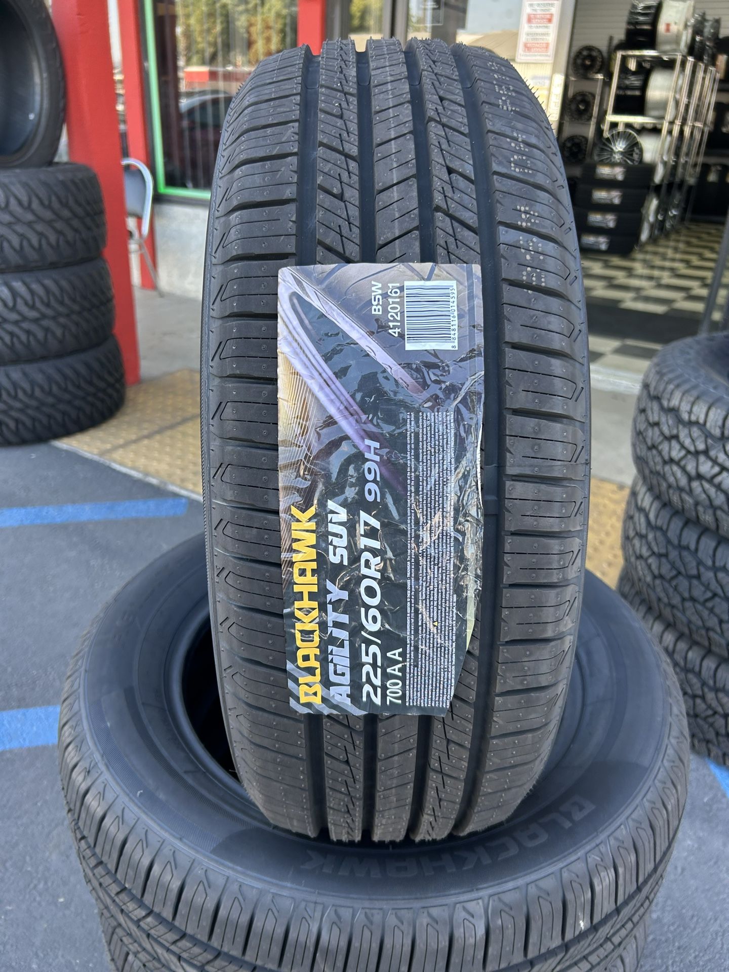Blackhawk 225/60R17