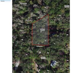 Beautiful Homosassa land .37 acres lot with a deep water canal waterfront