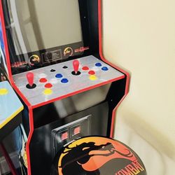Mortal Kombat Arcade Machine + Stool + Metal Sign