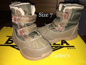 Carter's snow boots for toddlers