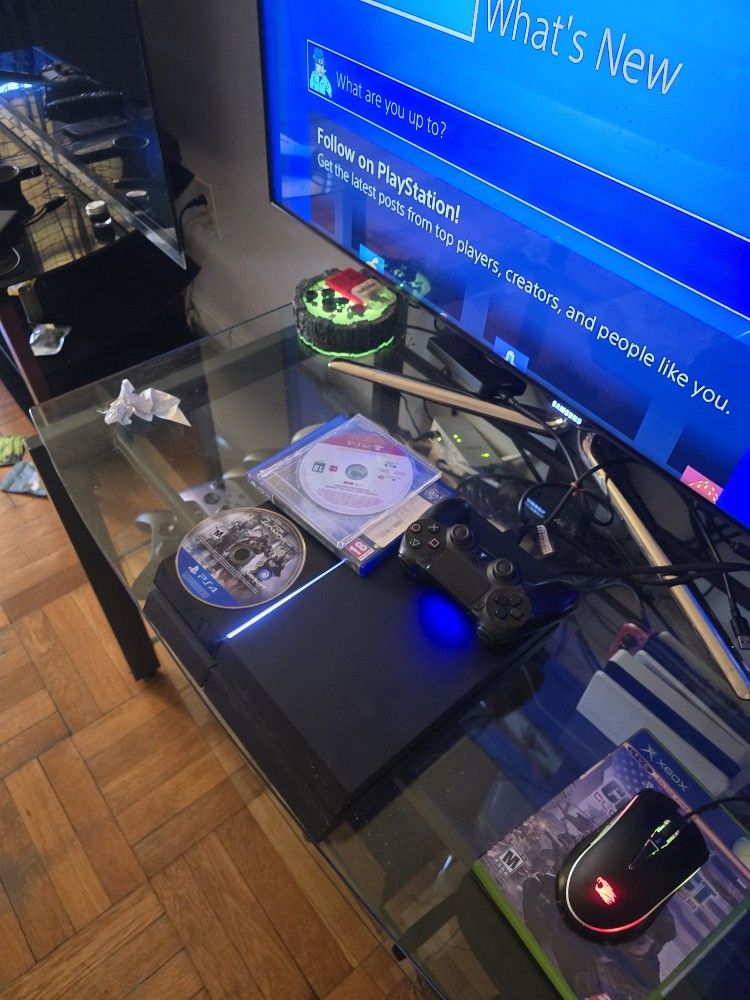 PS4/PlayStation 4 1TB