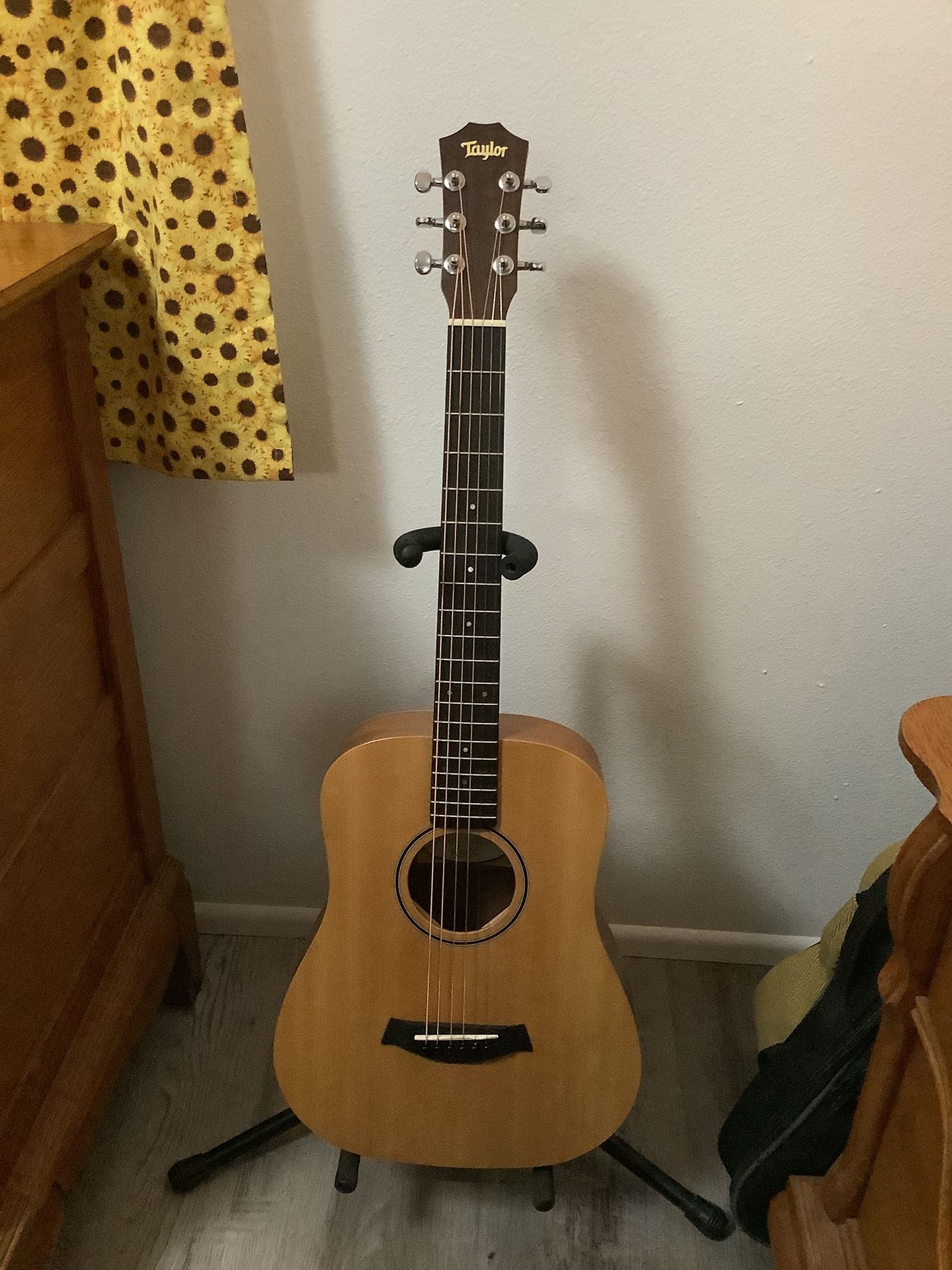Taylor 'Baby' Guitar With Case. Excellent,