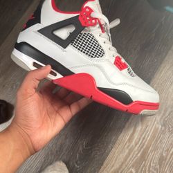 men’s 10 jordan 4s