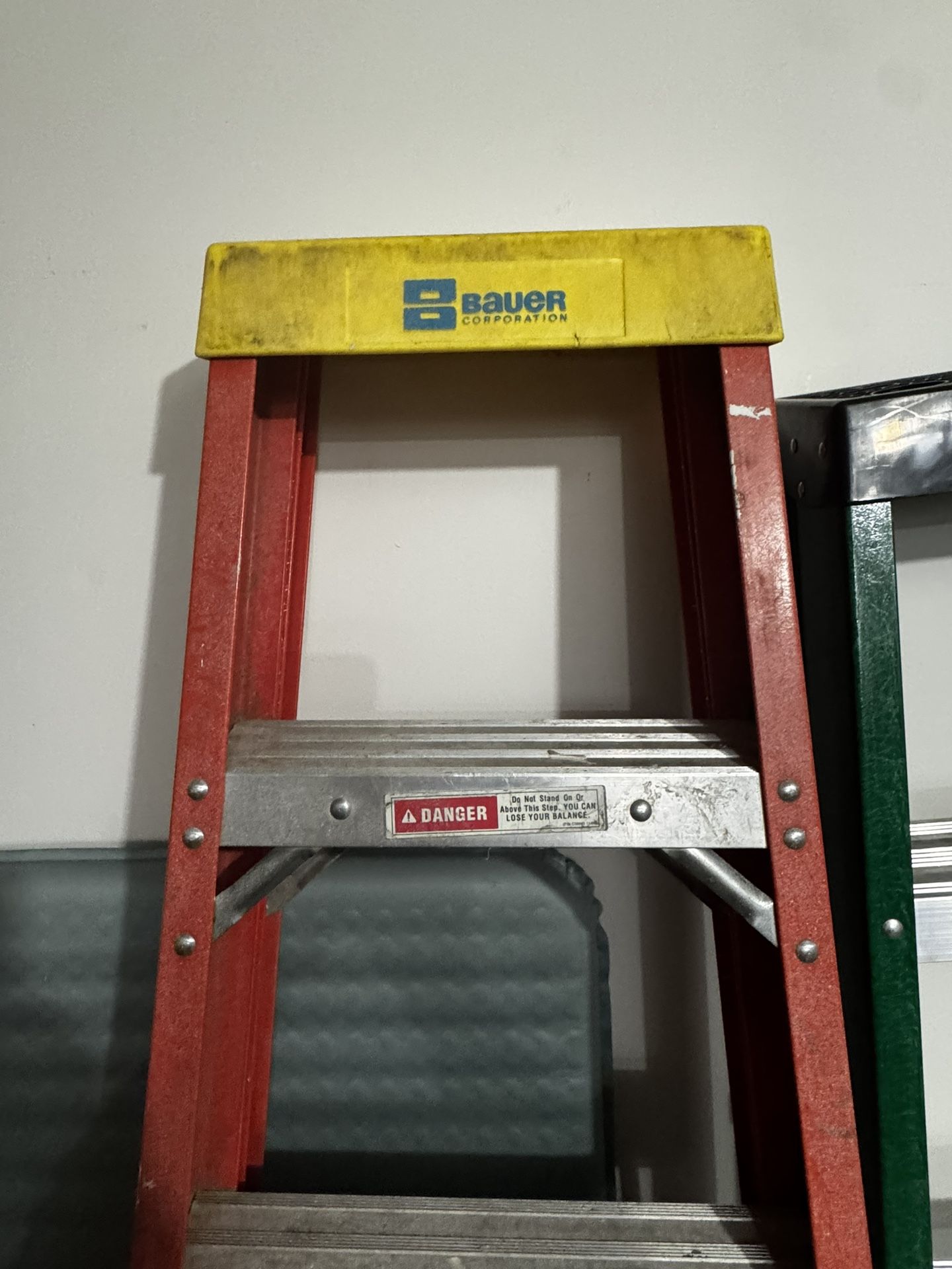 8 Foot Ladder By Bauer 