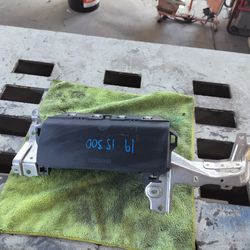 2019 Lexus is300 left knee bag