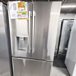 New Scratch And Den ( Costumer Return) LG French Doors Freeze Fridge With 4 Months Warranty 
