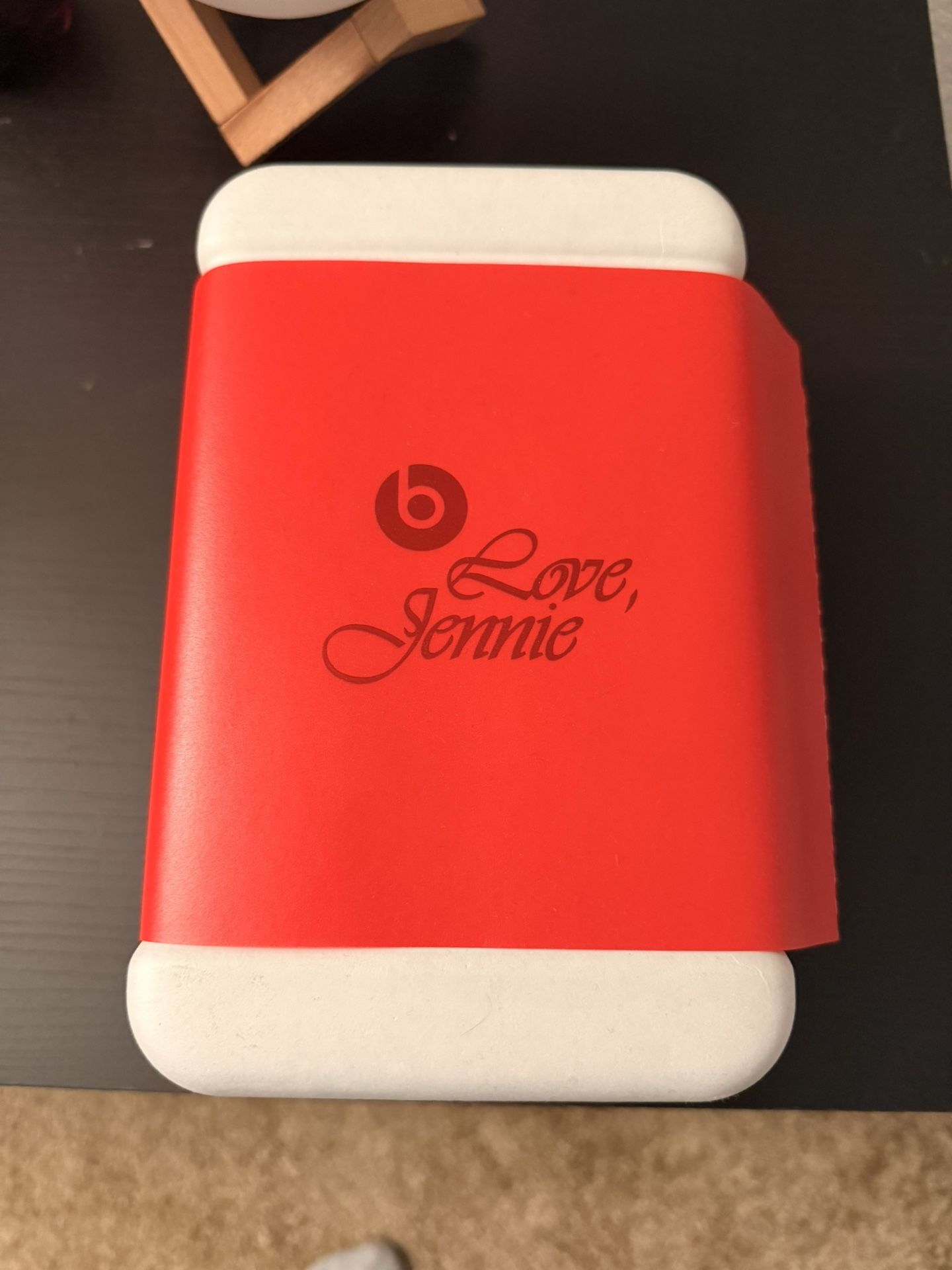 Limited Beats by Dr. Dre, Jennie Edition