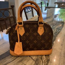 Adorable Authentic Louis Vuitton Alma BB-NO STRAP! Comes With