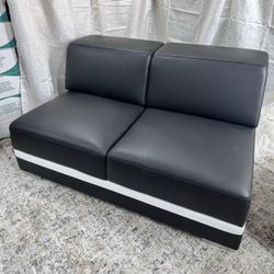 Sofa Love ❤️ Seat ( Incomplete)