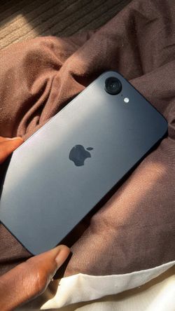 iPhone 16 E