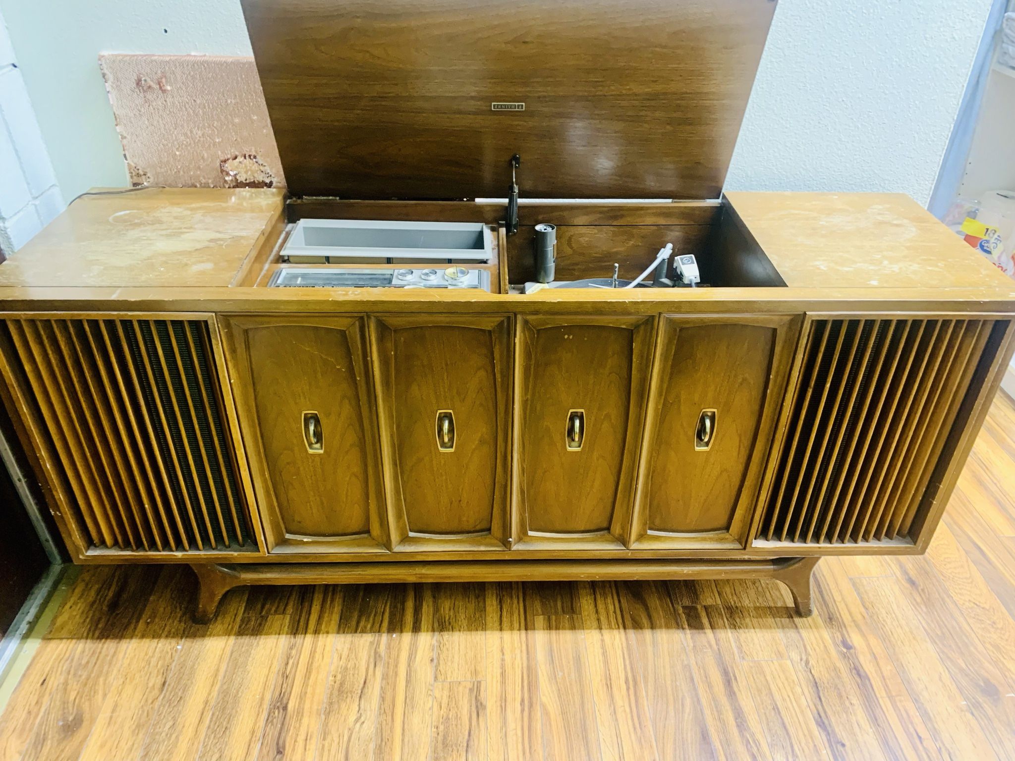 1966 Zenith, Stereo Record Console Model MN2608