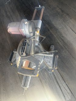 10-inch compound miter saw