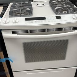 Kitchen Aid Gas Stove And Oven   30 Inch Wide 