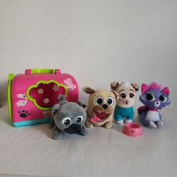 Disney Jr. Puppy Dog Pals Hissy Keia Bingo Rolly Plush Toys w/ Travel Carrier
