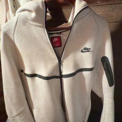 Nike Tech Fleece Jacket Fairly New
