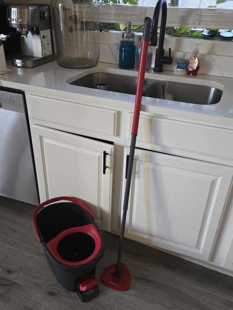 Ozark Spin Mop & Bucket