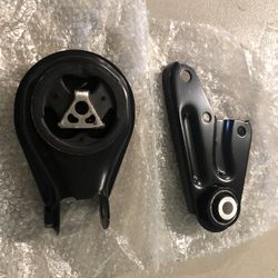 New Mazda 3 Motor Mount Transmission Mount Kit