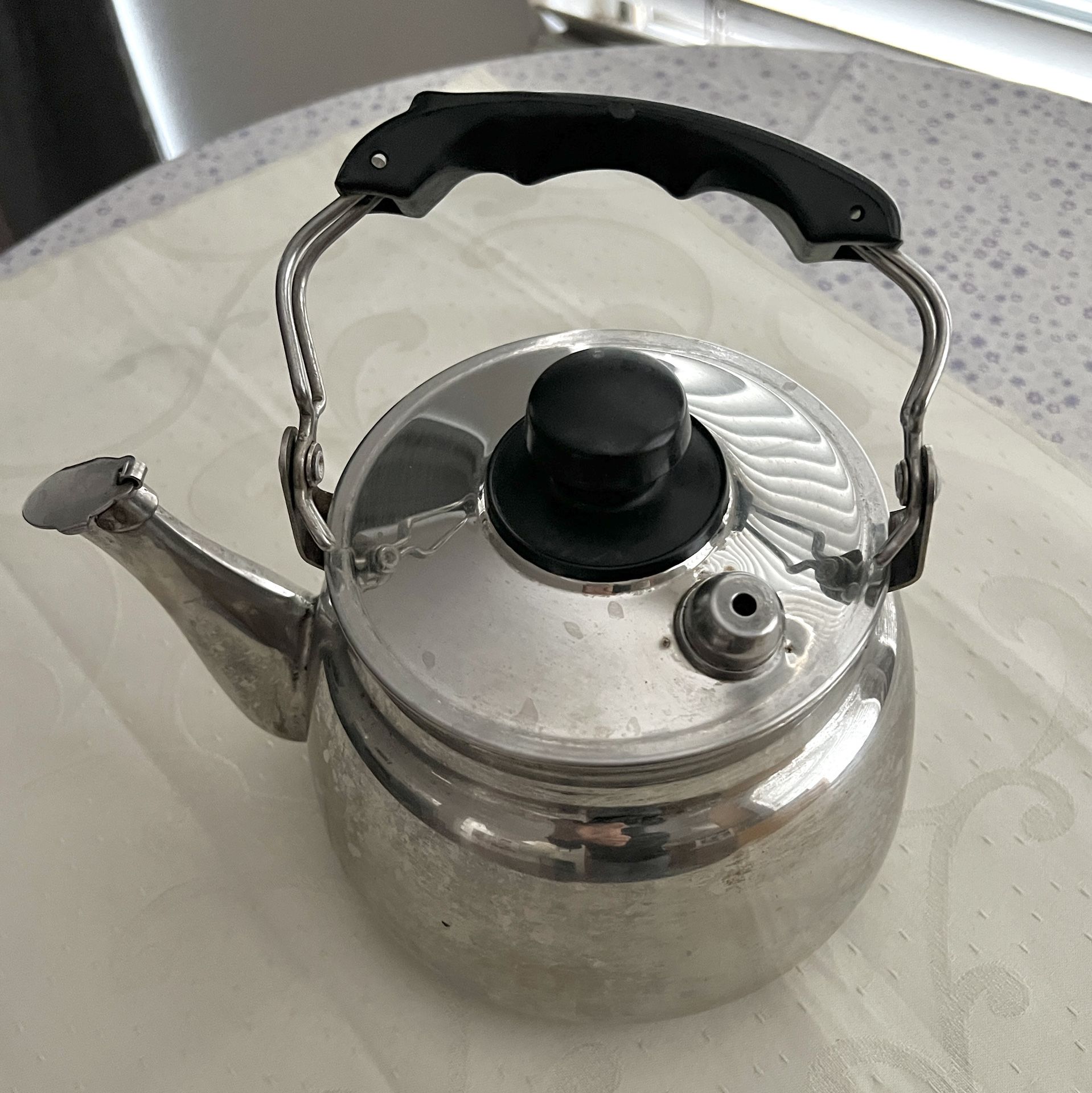 Stainless Steel Whistling Stovetop Kettle