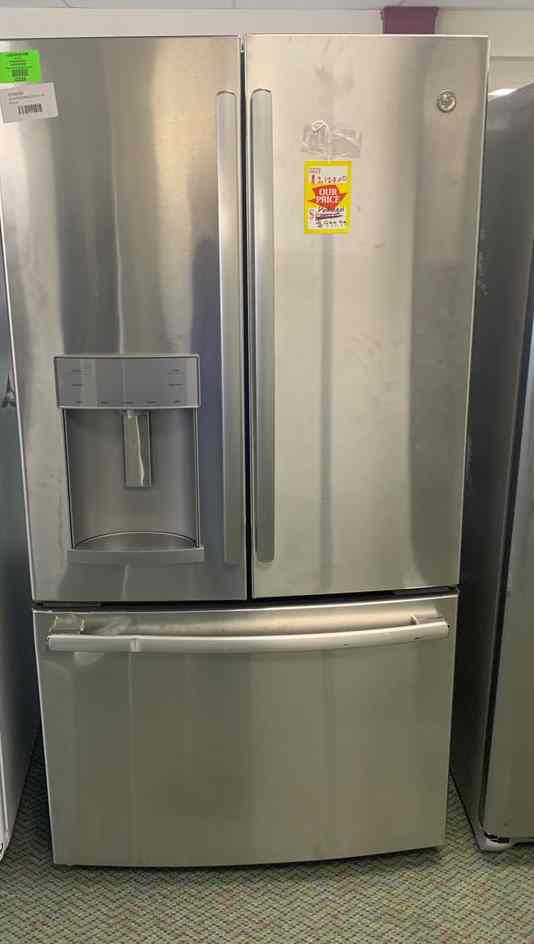 Brand new GEGYE22HSKSS refrigerator 0RW
