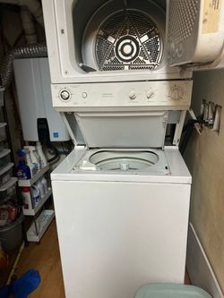 GE Stacked Washer Dryer Unit