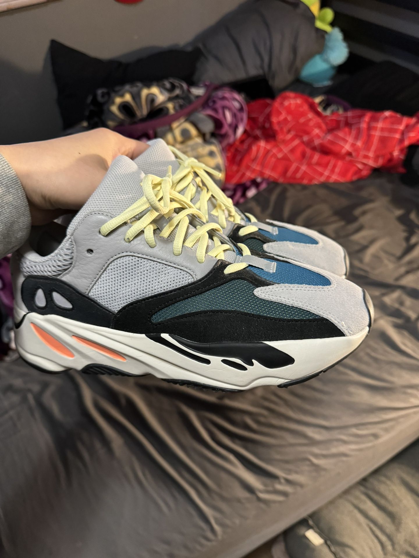Yeezy Boost 700 Wave Runners Size 9 Mens