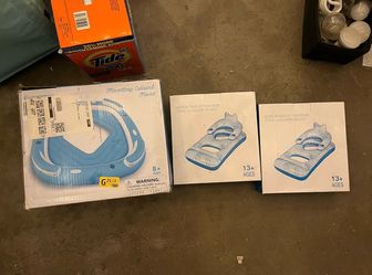 Pool floaties