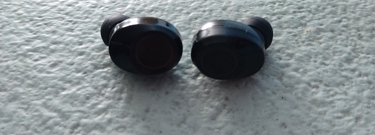 black touch bluetooth sport earbuds