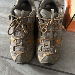 Woman’s Hiking Boots
