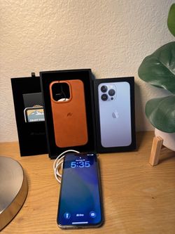 iPhone 13Pro - Blue Unlocked 128gb - original Box and leather case