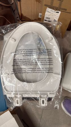 White Toilet Seat with Hardware