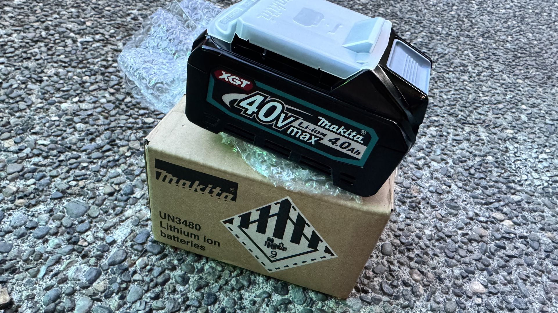 Makita 40v 4.0Ah Battery, NEW