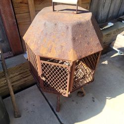 Vintage Fireplace need work on Bottom