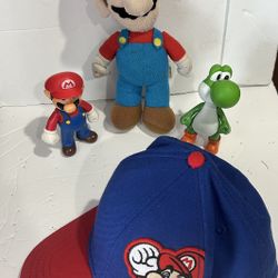 Nintendo Super Mario Lot Bros Hat One Size Adult w Plush w Yoshi Action Figures
