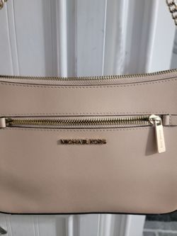 Michael Kor Medium Size Beige Color $60.00 Firm Price! Pick Up Only! 😊