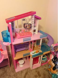 Barbie dream House