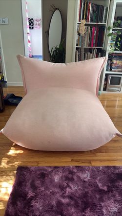 Fatboy pink lounge chair