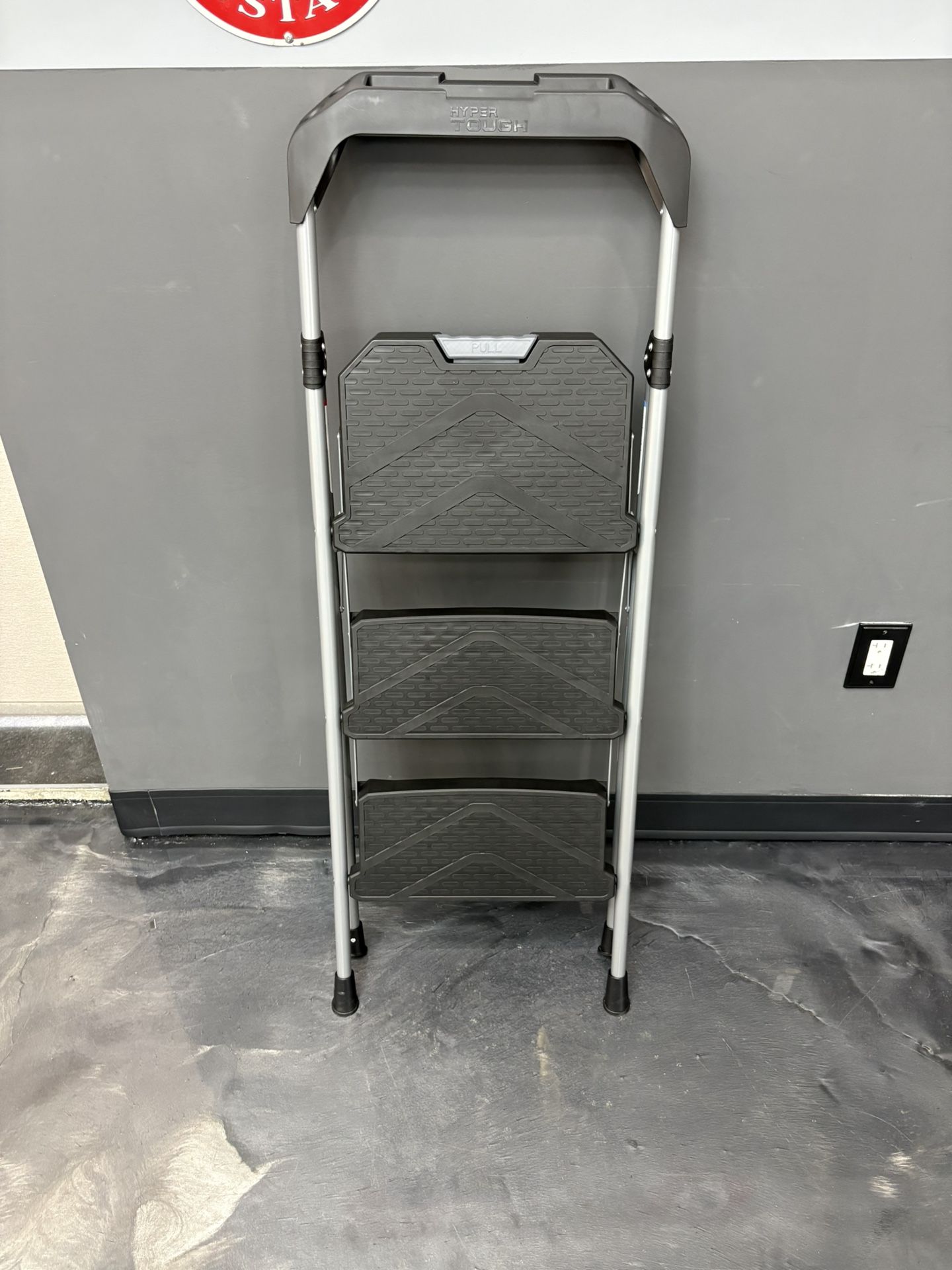 Hyper Tough foldable ladder