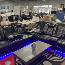 3 Pc Reclining Sofa Loveseat And Chair! $1,999! Easy Financing! ✨🔥📲