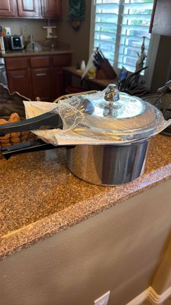 Mirro 4 QT pressure cooker