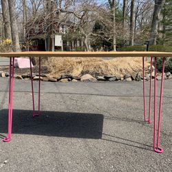 Simple Desk With Fuscia Hairpin Legs