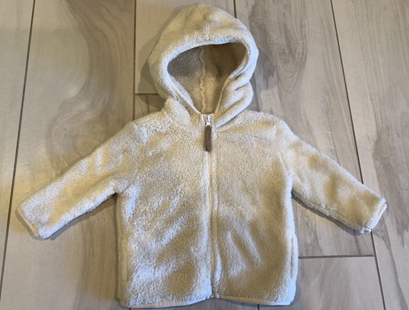 Outdoor Kids fuzzy off-white cream color hooded zip up jacket baby girl boy 3-6 month.  