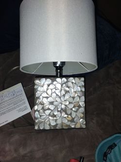 14-in mother of pearl lamp