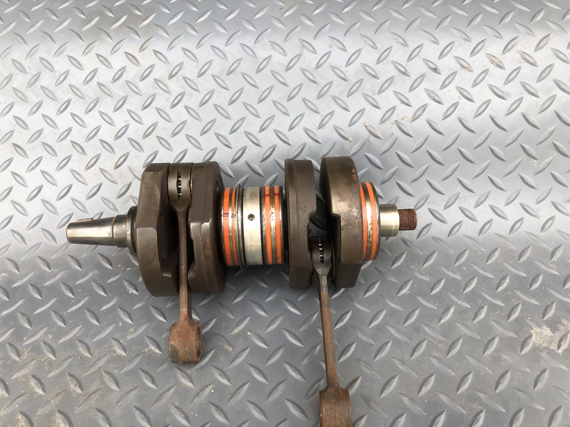 Kawasaki 750 jet ski crankshaft