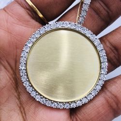 10KT Gold W Diamonds Picture Pendent 